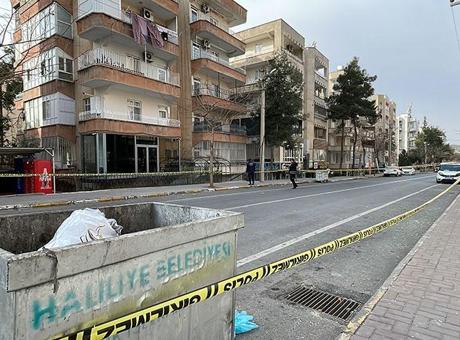 ‘Kolonlardan sesler geldi’ iddiası! 5 katlı binada büyük panik