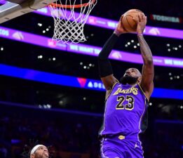 LeBron James’ten 40 yaşında 42 sayı: Bunu daha önce bir kişi başardı!