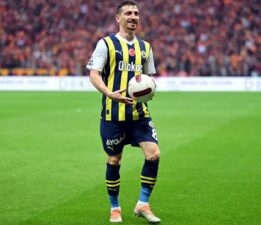 Mert Hakan’dan annesine Galatasaray uyarısı