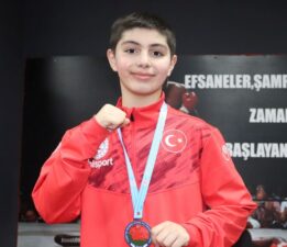 Rocky filminden etkilendi, Türkiye şampiyonu oldu