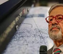 SON DAKİKA EGE DENİZİ DEPREM HABERLERİ: Prof. Dr. Naci Görür Ege Denizi depremleri ile ilgili uyardı ‘Kıyılarımız tehdit altında’