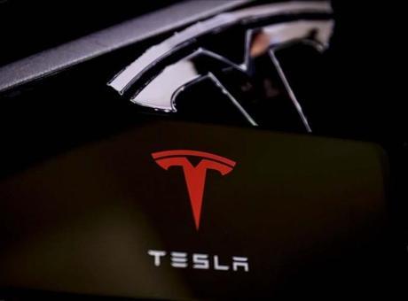 Tesla satışları Avrupa’da sert fren yaptı
