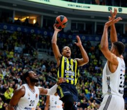 THY Euroleague’de çift maç haftası tamamlandı: Olympiakos liderliğini sürdürdü