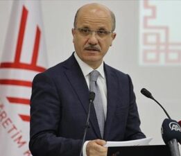 YÖK Başkanı Özvar: Yazılım ve yapay zeka tabanlı uğraşılar, en fazla talep edilen kariyerler