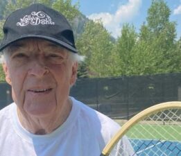 Avustralyalı tenis efsanesi Fred Stolle 86 yaşında hayatını kaybetti