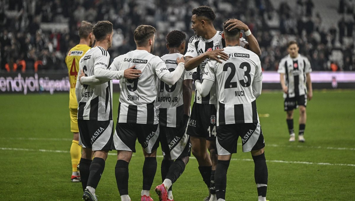 Beşiktaş’a derbi öncesi 4 futbolcudan iyi haber