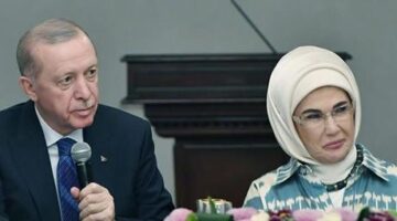 Erdoğan’dan eşi Emine Erdoğan’ın yaşlılarla iftarına sürpriz ziyaret