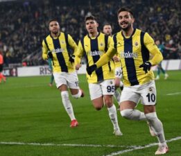 Fenerbahçe-Antalyaspor maçı ne zaman saat kaçta? Fenerbahçe’de son durum, eksikler ve kart sınırındaki isimler