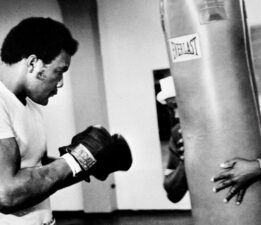 George Foreman kimdir? Eski dünya ağır sıklet boks şampiyonu George Foreman’ın hayatı