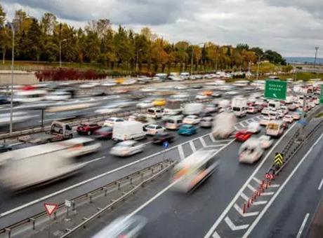 İstanbul Valiliği açıkladı! İşte trafiğe kapanan yollar