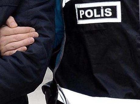 İzmir’de FETÖ’ye yönelik operasyon! 2 polis tutuklandı