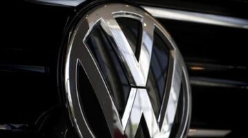 Moody’s, Volkswagen’in kredi notunu düşürdü