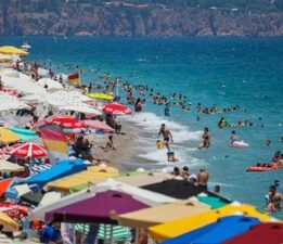 ‘Savaşlar biterse Antalya’ya 20 milyon turist gelir’