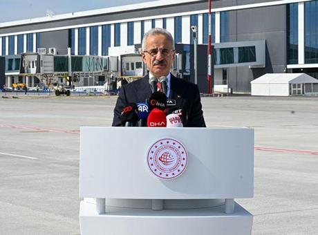 Antalya Havalimanı yeni terminal binaları yarın açılıyor