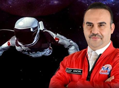 Bakan Kacır: Yerli ve milli uydularımız ile süper lige çıktık
