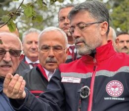 Bakan Yumaklı: Bir yıllık emeğin garanti altına alınmasının tek yolu tarım sigortasıdır