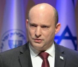Bennett’ten Netanyahu’ya tepki: Siyaseti ülke çıkarlarının üzerine koydu