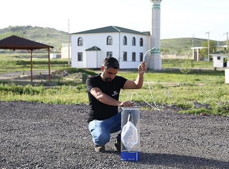 Bingöl’de korku dolu anlar! Çevredeki yoğun koku nedeniyle cihazla ölçüm yapıldı