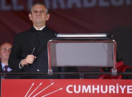 CHP Genel Başkanı Özel Başakşehir mitinginde konuştu