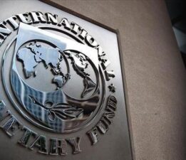 IMF, ticaret gerilimleri nedeniyle küresel ekonomik büyüme tahminlerini değiştirdi