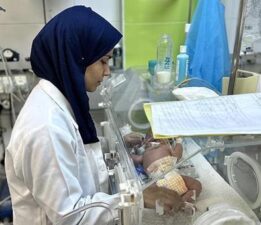 İsrail’in Gazze’ye uyguladığı abluka nedeniyle ilaç stokları tükendi