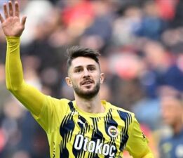 Kerem ve Orkun’un ardından Benfica’ya üçüncü Türk futbolcu: Fenerbahçe’nin kapısını çalacaklar