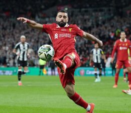 Resmi açıklama geldi Salah Liverpool’da kaldı