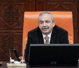 Sırrı Süreyya Önder’in sağlık durumuna ilişkin hastaneden resmi açıklama geldi