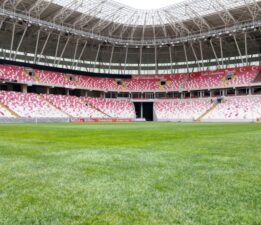 Sivas 4 Eylül Stadı Sivasspor-Fenerbahçe maçına hazırlanıyor: Zeminde son durum