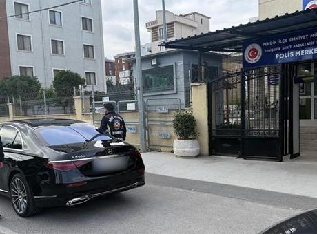 Sosyal medyada olay olmuştu! Bakan Yerlikaya duyurdu: Beşiktaş’taki aracın çakarı iptal edildi