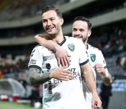 Süper Lig’e yükselen Kocaelispor’da 2 futbolcunun sözleşmesi uzatıldı