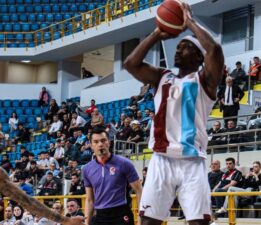 Trabzonspor Basketbol Takımı şampiyonluğa koşuyor