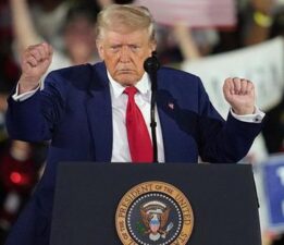 Trump başkanlık koltuğundaki ilk 100 gününü değerlendirdi