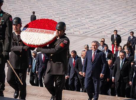 19 Mayıs coşkusu artarak sürüyor! İlk tören Anıtkabir’de