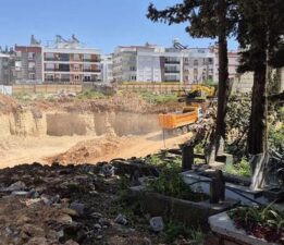 1924’te göç ettiler, 2025’te mezarlarından ediliyorlar! Şok imar planı