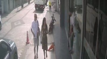 3 yaşındaki çocuk motosikleti çalıştırınca olan oldu