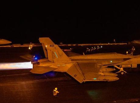 ABD, Husilerin, İsrail’e hava ablukası uygulayacaklarını açıklamasının ardından Yemen’i vurdu