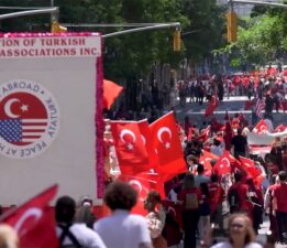 ABD’de 42. Geleneksel New York Türk Günü Yürüyüşü yapıldı