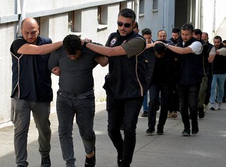 Adana’da DEAŞ operasyonunda 5 tutuklama
