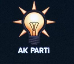 AK Parti: Kendi tabanına mesaj kaygısı var