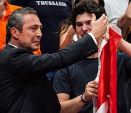 Ali Koç ve oğlu Kerim Rahmi Koç’un duygusal anları