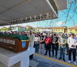 Ankara’da komşusu tarafından öldürülmüştü! Genç kadın toprağa verildi