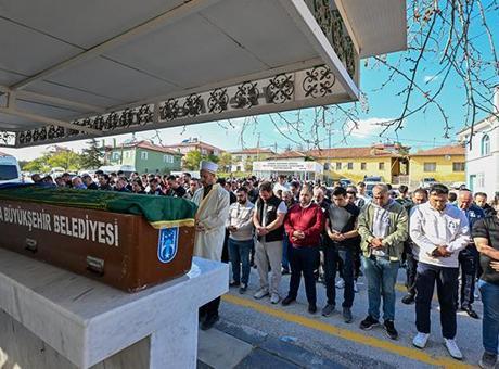 Ankara’da komşusu tarafından öldürülmüştü! Genç kadın toprağa verildi