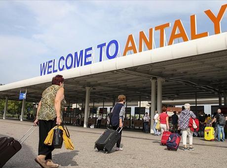 Antalya turizmi 3 milyonu geçti