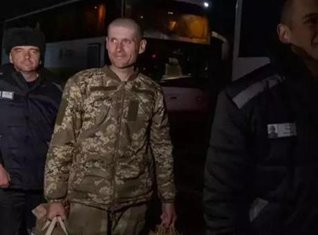 BAE: Rusya ile Ukrayna arasında 410 esirin takasına ara buluculuk yaptık