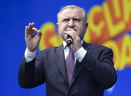 Bakan Aşkın Bak: Türkiye’nin gençleri gümbür gümbür geliyor