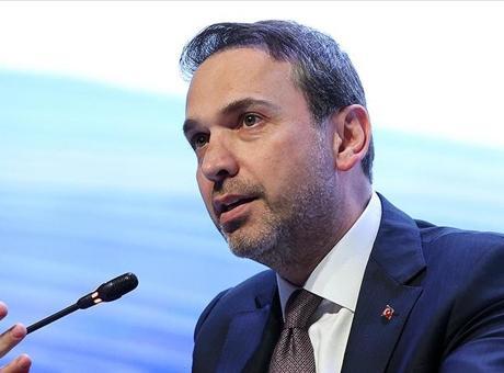Bakan Bayraktar, Kilis’ten Halep’e doğru doğal gaz boru hattı bağlantısını bitirdiklerini söyledi