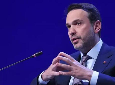 Bakan Bayraktar, PKK’nın fesih kararını değerlendirdi! ‘Bu süreç sadece bir terör örgütünün sona erişi değil’