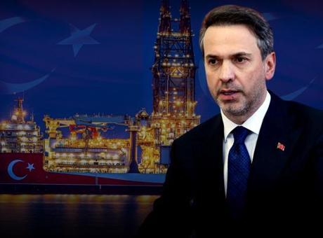 Bakan Bayraktar tarih vererek canlı yayında duyurdu: Yeni müjde Karadeniz’den gelebilir