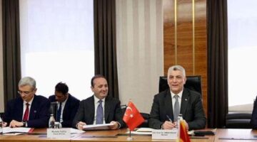 Bakan Bolat, Kuzey Makedonya Maliye Bakanı Kochoska ile görüştü